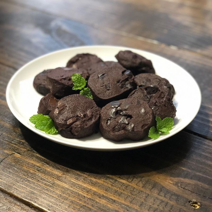 Dark Chocolate Shortbread Cookies (Two&nbsp;Ways)